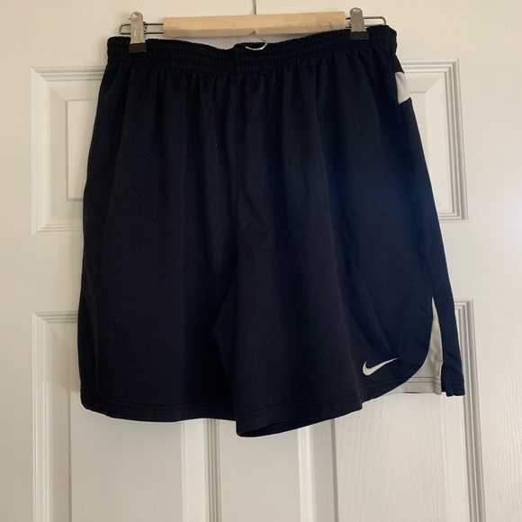 Nike Shorts - Picture 1 of 3
